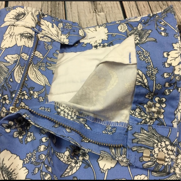 Gap Women 16 18 Blue Floral City Shorts - Picture 2 of 4